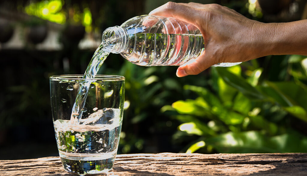 pouring-water-over-hydration